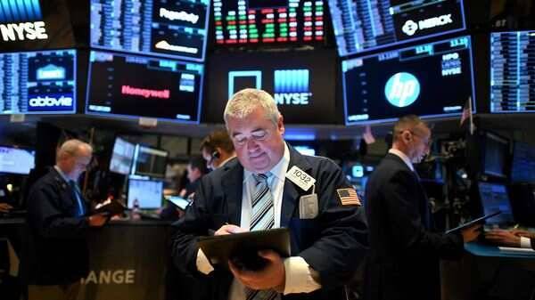 Wall Street tumbles on gloomy economic data, bank earnings; Dow slumps 2.3% - livemint.com - state New York - county Wells - city Fargo, county Wells