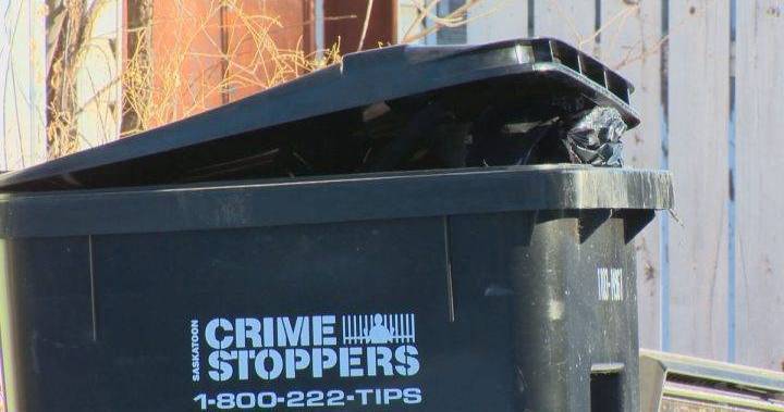 Weekly residential garbage collection to begin next month in Saskatoon - globalnews.ca - city Saskatoon