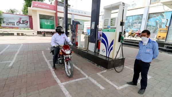 Petrol, diesel prices unmoved once again. 5 things to know - livemint.com - China - city New Delhi - India - city Mumbai - city Kolkata