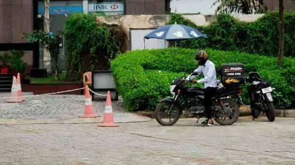 Pizza delivery boy tests positive for coronavirus in Delhi, 72 homes quarantined - livemint.com - city Delhi