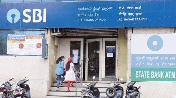 Nirmala Sitharaman - SBI waives service charges for all ATM transactions - livemint.com - India