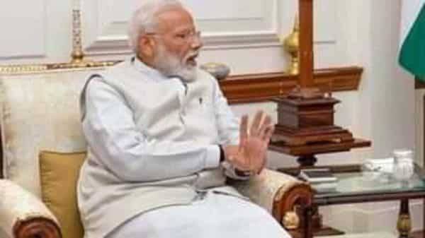 Narendra Modi - Nirmala Sitharaman - PM, FM meet to discuss fiscal stimulus; announcement likely by Saturday - livemint.com - city New Delhi