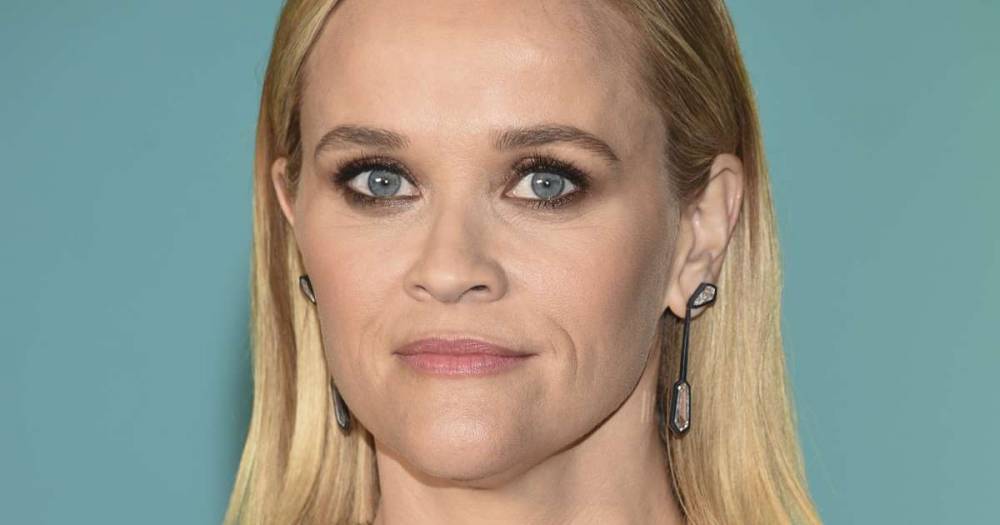 Reese Witherspoon - Jason Merritt - Reese Witherspoon's clothing line slammed for dress giveaway - msn.com - city Beverly Hills