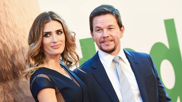 Mark Wahlberg - Mark Wahlberg Surprises Wife Rhea Durham With Playful Smack On Her Backside In Cute Video - hollywoodlife.com - city Durham, county Rhea - county Rhea