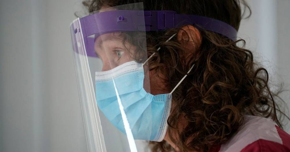 Pressure mounts to force coronavirus-hit London to wear facemasks - mirror.co.uk - Britain