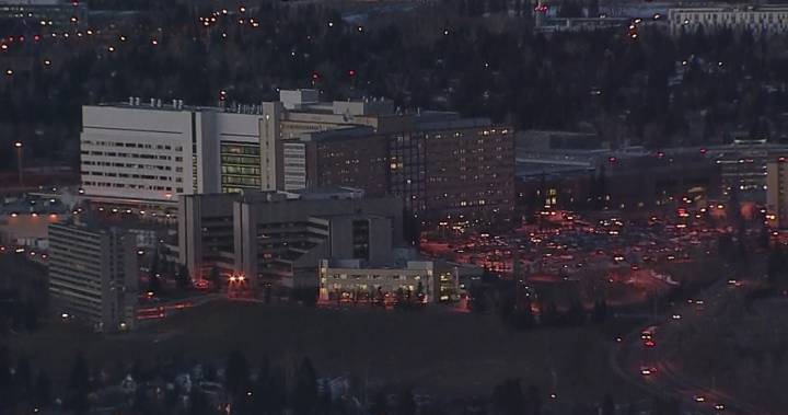 Staff on maternity ward at Calgary hospital diagnosed with COVID-19 - globalnews.ca
