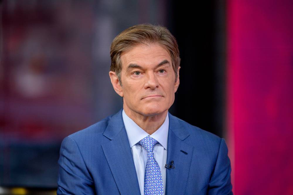Donald Trump - Mehmet Oz - Sean Hannity - Dr. Oz Slammed On Social Media For Suggesting Schools Reopen Because There’s ‘Only’ A 2% Mortality Rate - etcanada.com
