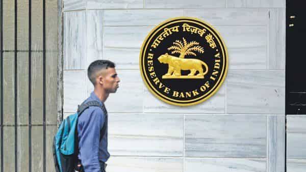 Silence from RBI worries traders ahead of bigger govt debt sale - livemint.com - India