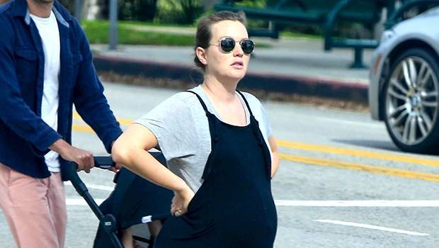 Adam Brody - Leighton Meester - Pregnant Leighton Meester Claps Back At Troll Calling Her ‘Fat’: ‘That’s Really Nice’ - hollywoodlife.com