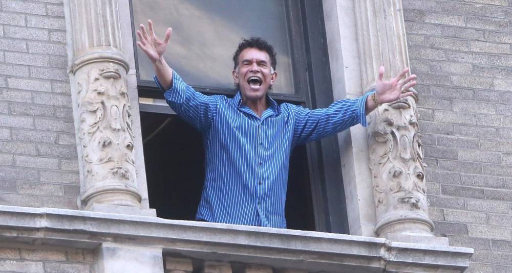 Broadway Legend Brian Stokes Mitchell Is Still Singing on His NYC Balcony Every Night! - justjared.com - New York