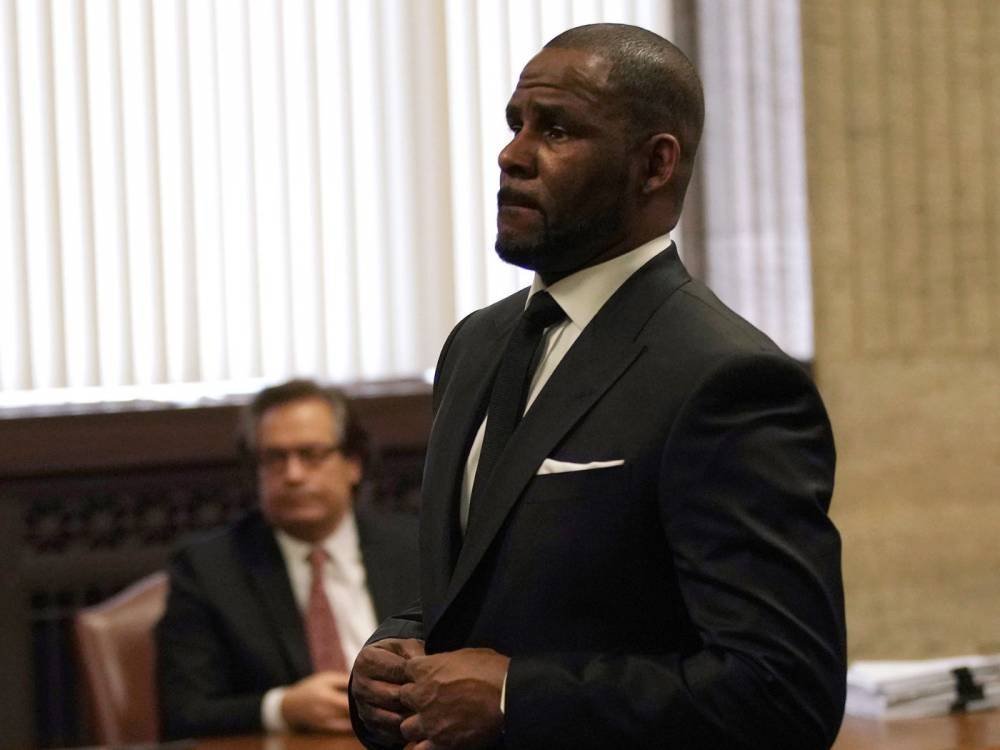 Page VI (Vi) - Ann Donnelly - R Kelly’s sex trafficking trial pushed back due to coronavirus - nme.com - New York - city Chicago