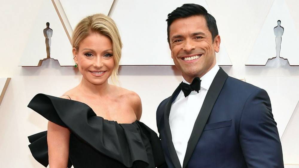 Mark Consuelos - Kelly Ripa - Andy Cohen - Bruce Bozzi - Kelly Ripa and Mark Consuelos Share the Secret to Their Healthy Sex Life After Nearly 24 Years of Marriage - etonline.com