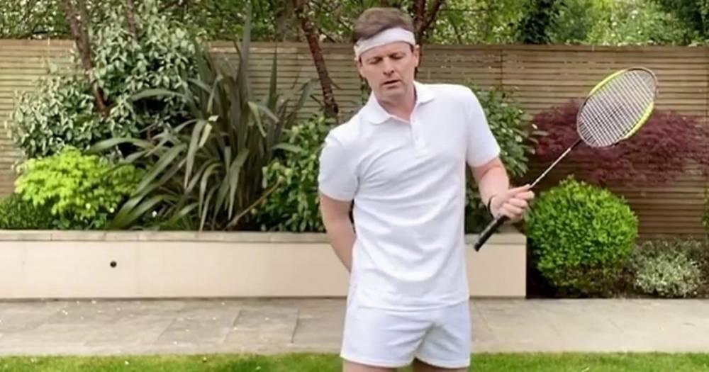 Declan Donnelly - Ant and Dec play hilarious socially distanced badminton match across the street - mirror.co.uk