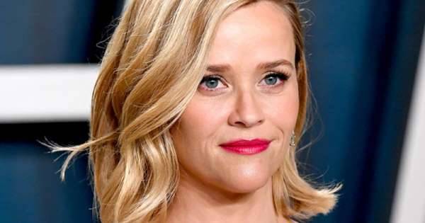 Reese Witherspoon Reflects on 'Severe' Postpartum Depression - msn.com