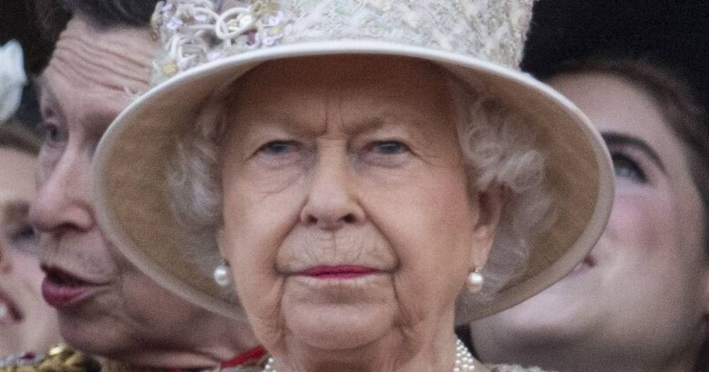 Queen cancels gun salutes on birthday for first time ever over coronavirus - dailystar.co.uk - Britain