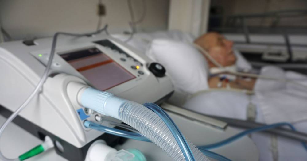 'Life-saving' ventilators are 'harming' coronavirus patients, doctor claims - mirror.co.uk - New York - Usa - Britain