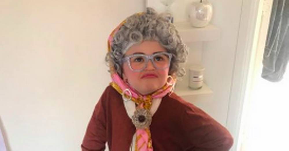 Scots schoolgirl, 6, goes viral after dressing up as hilarious pensioner 'Wee Mary' - dailyrecord.co.uk - Usa - Australia - Canada - Scotland