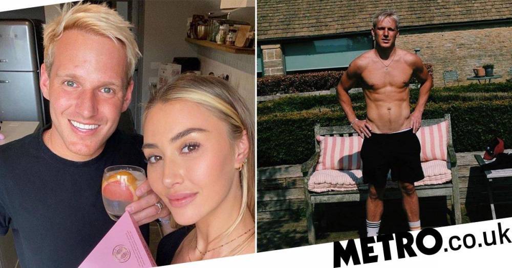 Jamie Laing - Sophie Habboo - Jamie Laing breaks lockdown rules to self-isolate at Cotswolds family home with girlfriend Sophie Habboo - metro.co.uk - city Chelsea
