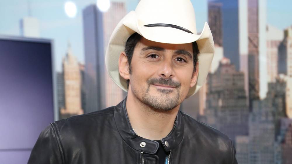 Brad Paisley - Kimberly Williams Paisley - Brad Paisley hilariously dyes wife's roots while under lockdown: 'I'm scared,' she says - foxnews.com