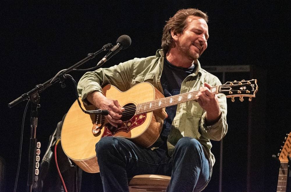 Pearl Jam - Eddie Vedder - Eddie Vedder Performs Solo Version of Pearl Jam's 'Rivers Cross' For 'One World' Benefit - billboard.com