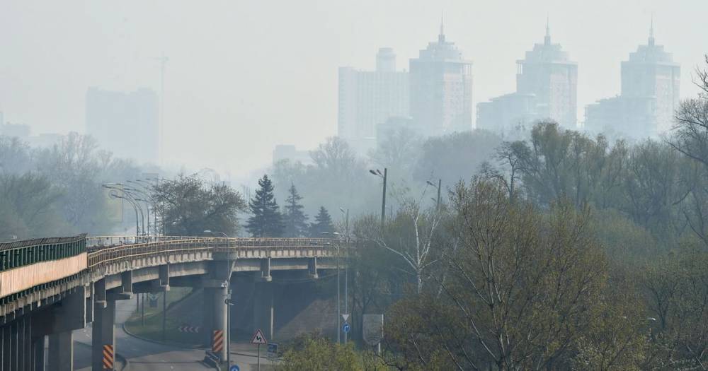 Wild fires near radioactive Chernobyl choking Ukraine's capital with 'toxic acrid smoke' - dailystar.co.uk - Ukraine