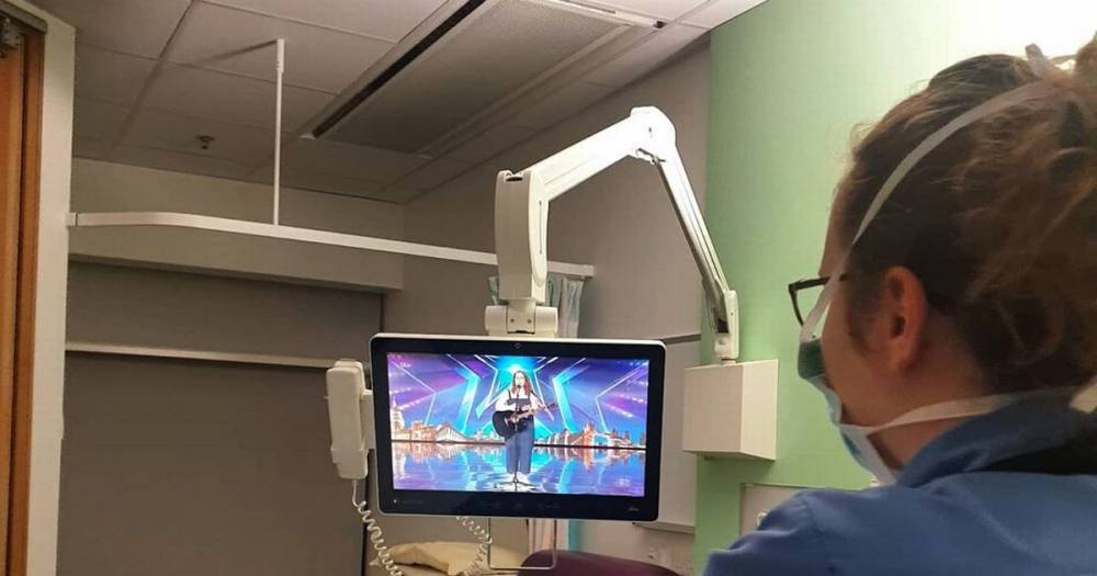 Beth Porch - BGT nurse Beth Porch watches herself on the show from hospital as she saves lives - mirror.co.uk - Britain