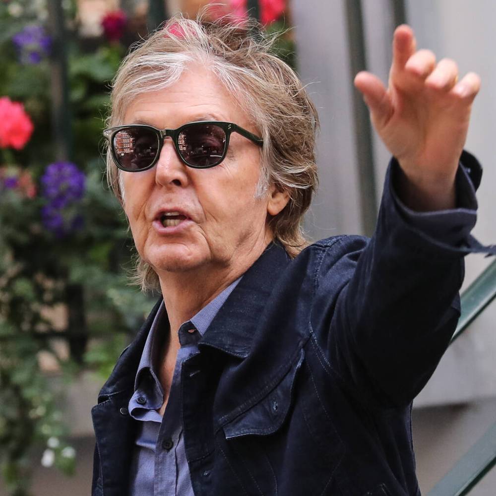 Paul Maccartney - Paul McCartney honours late mum with emotional tribute to healthcare workers - peoplemagazine.co.za