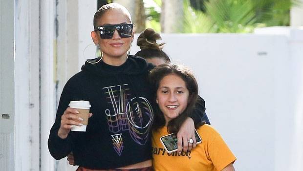 Jennifer Lopez - Alex Rodriguez - Jennifer Lopez, 50, Looks Gorgeous Makeup Free While Cuddling With Daughter Emme, 12 - hollywoodlife.com - state Florida
