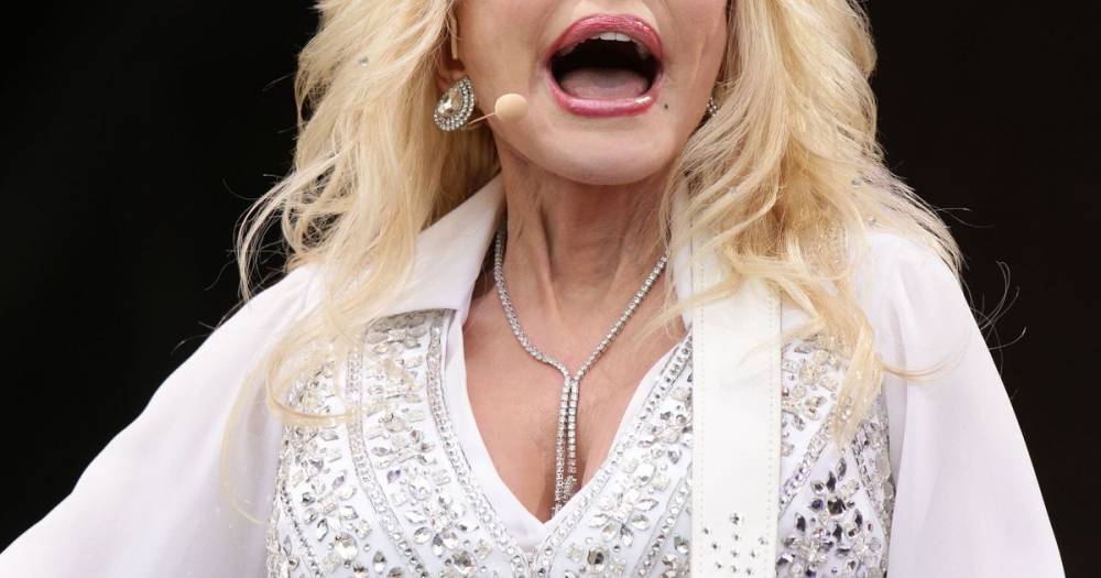 Dolly Parton - Naji Abumrad - Dolly Parton donates $1 million to find coronavirus cure and urges 'keep the faith' - mirror.co.uk - state Tennessee - city Nashville, state Tennessee