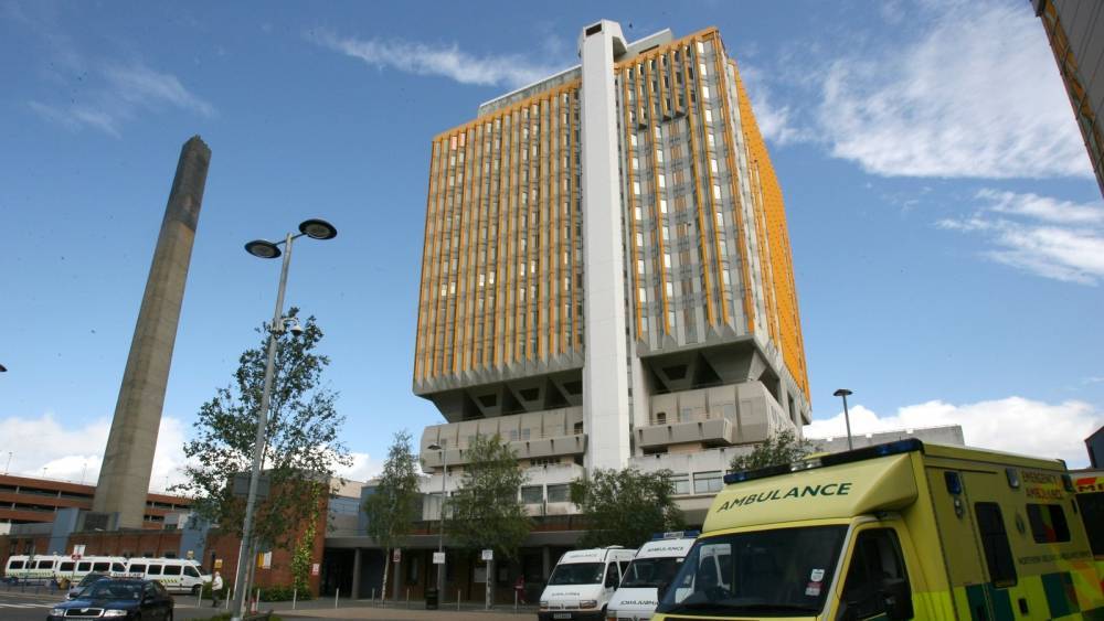 Robin Swann - Belfast City Hospital tower earmarked for Covid-19 surge - rte.ie - Ireland