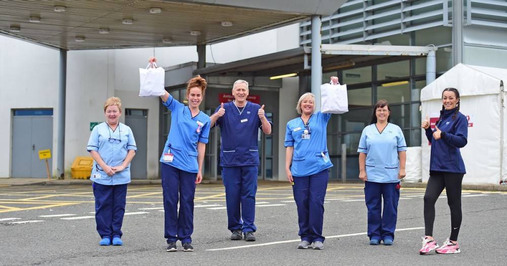 Kilmarnock charity hands out free meals to heroic NHS staff at Crosshouse Hospital - dailyrecord.co.uk