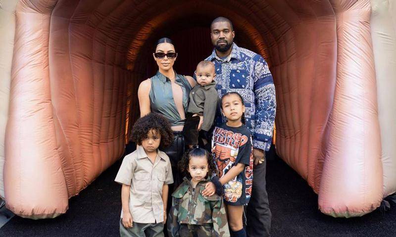 Kourtney Kardashian - Kim Kardashian - Kanye West - Kim Kardashian says she's done having kids and this is why - us.hola.com - city Chicago