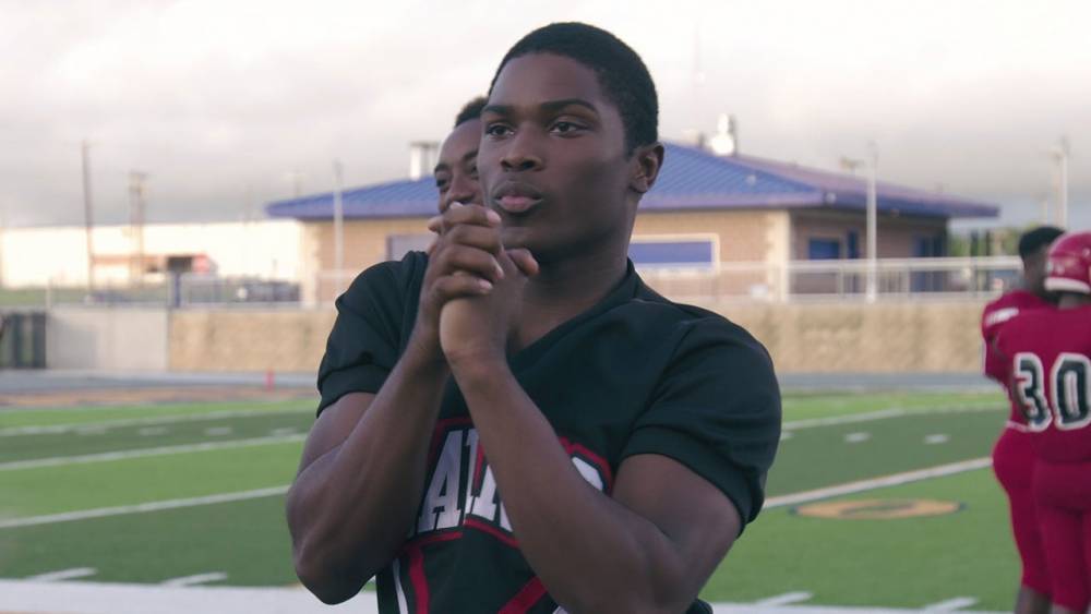 'Cheer' Star La'Darius Marshall Reveals Why Filming the Show Left Him in a 'Dark Place' - etonline.com - state Texas