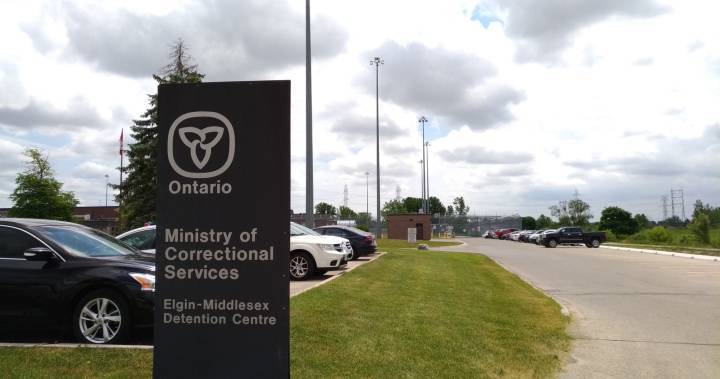 London, Ont., jail poorly prepared for potential COVID-19 outbreak: inmate lawyer, employee rep - globalnews.ca