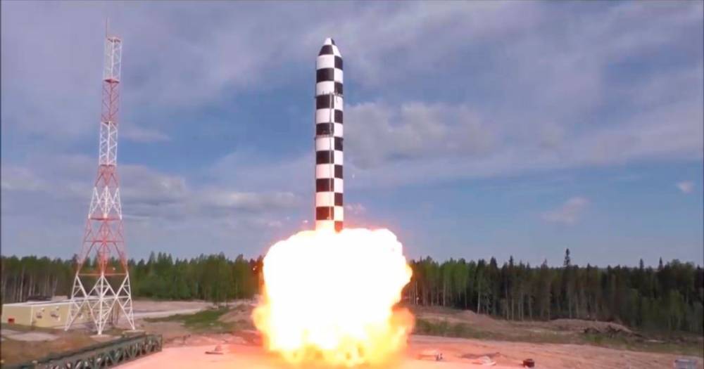 Vladimir Putin - Russia to unleash hypersonic nuclear 'Satan-2' weapon despite coronavirus outbreak - dailystar.co.uk - Russia