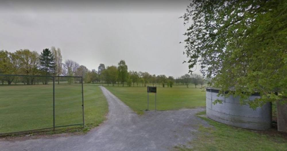 Altrincham golf course asks people to stay off the greens during lockdown - manchestereveningnews.co.uk