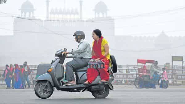 Spike in pollution may make people more vulnerable to coronavirus - livemint.com - city New Delhi - India