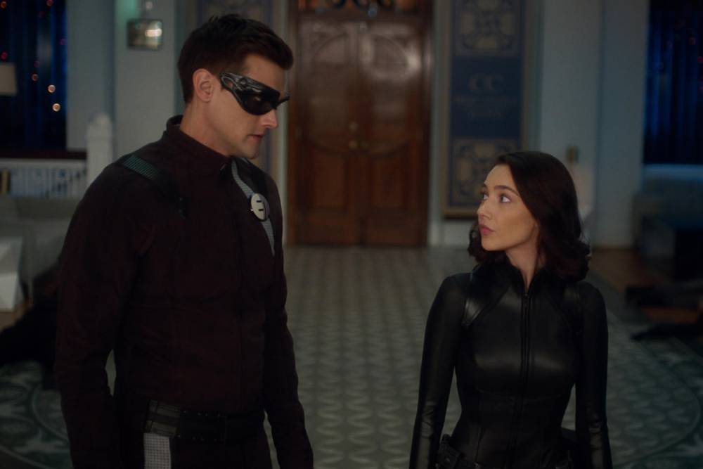 The Flash's Hartley Sawyer Teases Ralph's 'Obsession' With Sue and Blackhole Answers - tvguide.com
