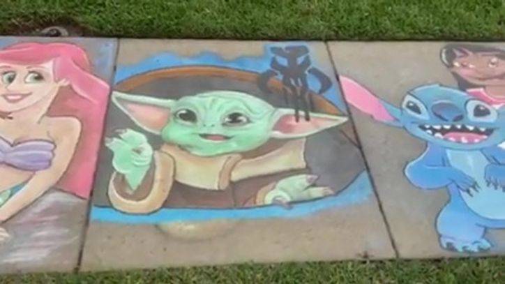 Dad creates stunning Disney sidewalk art to brighten Lutz neighborhood - fox29.com