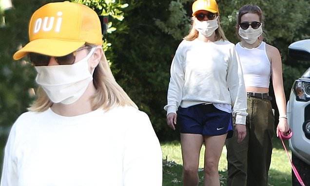 Reese Witherspoon - Reese Witherspoon wears face mask and recruits her three kids as dog wranglers for family walk in LA - dailymail.co.uk - Los Angeles - state Tennessee