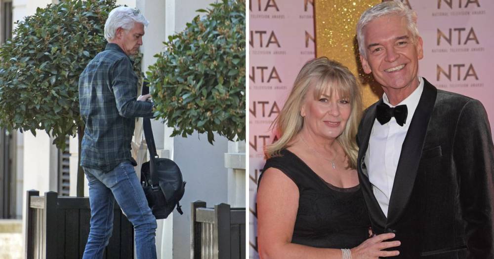 Holly Willoughby - Phillip Schofield - Stephanie Lowe - Phillip Schofield pictured arriving at new London flat as he moves out of family home after coming out as gay - ok.co.uk - county New London