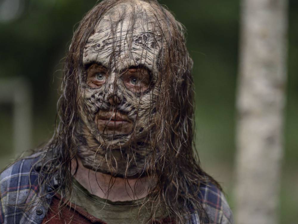 Greg Nicotero - The Walking Dead producer decorates front gate with zombie heads “to scare virus away” - nme.com