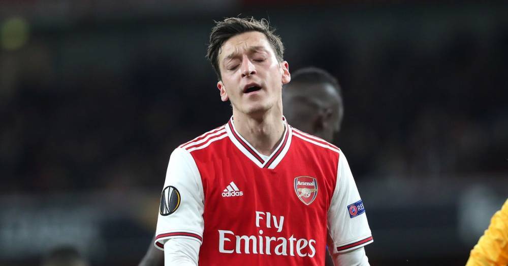 Gary Neville - Gary Neville warns Mesut Ozil and duo who refused pay cut will be 'alienated' at Arsenal - dailystar.co.uk