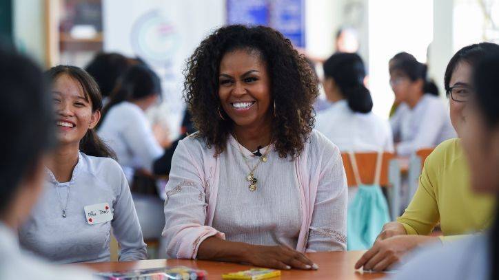 Julia Roberts - Michelle Obama - Michelle Obama to read children's books on PBS amid coronavirus outbreak - fox29.com - Usa - county White - Vietnam