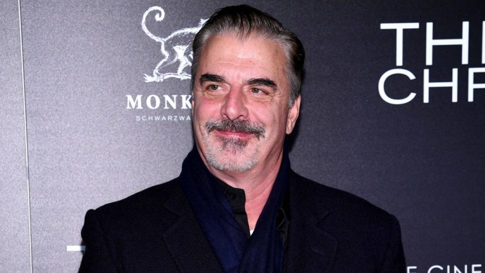 Jessica Parker - Chris Noth - ‘Sex and the City’ Star Chris Noth Shaves Off His Hair in Quarantine and Sarah Jessica Parker Reacts - etonline.com