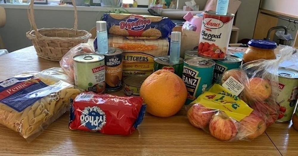 The items in government's weekly food parcels sent to the most vulnerable...including Fray Bentos meatballs, fruit and Shreddies - manchestereveningnews.co.uk - city Manchester