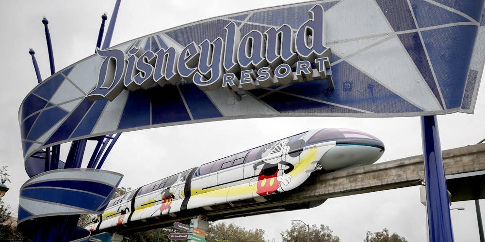 Man Arrested After Breaking Into Disney's California Adventure Park - justjared.com - state California - county Park