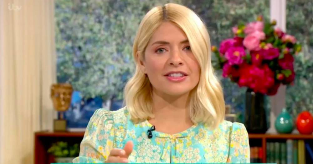 Holly Willoughby - Trinny Woodall - Holly Willoughby reveals easy hack she uses to spring clean her wardrobe – and impresses Trinny Woodall - ok.co.uk