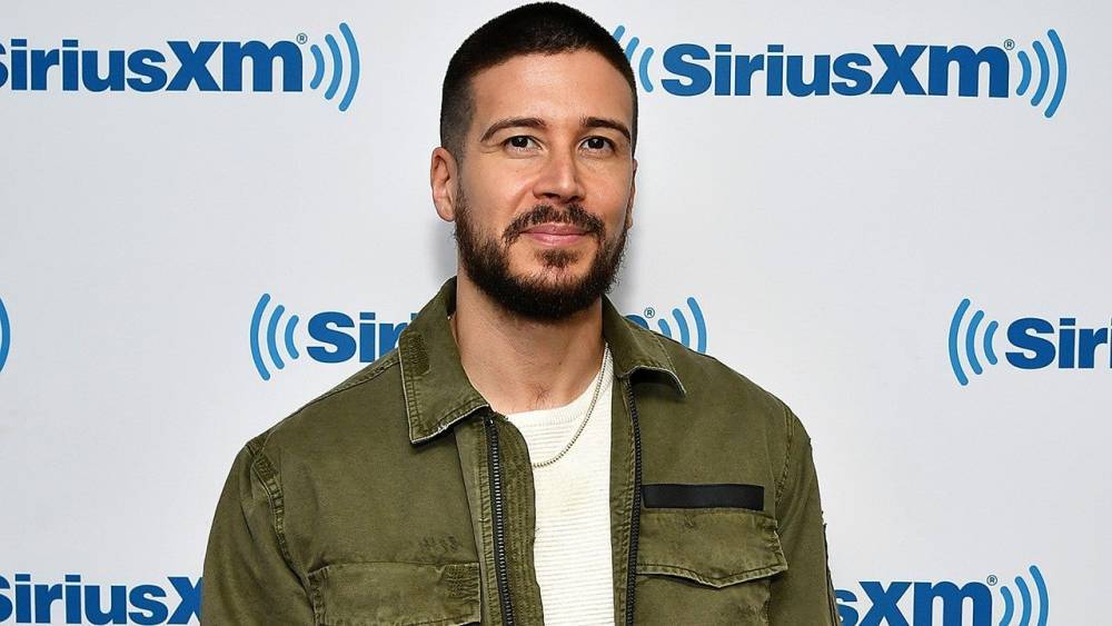 Vinny Guadagnino Shares Shocking Before and After Weight-Loss Pics - etonline.com