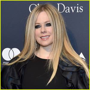 Avril Lavigne - Avril Lavigne Announces 'We Are Warriors' Charity Single Amid Pandemic - justjared.com